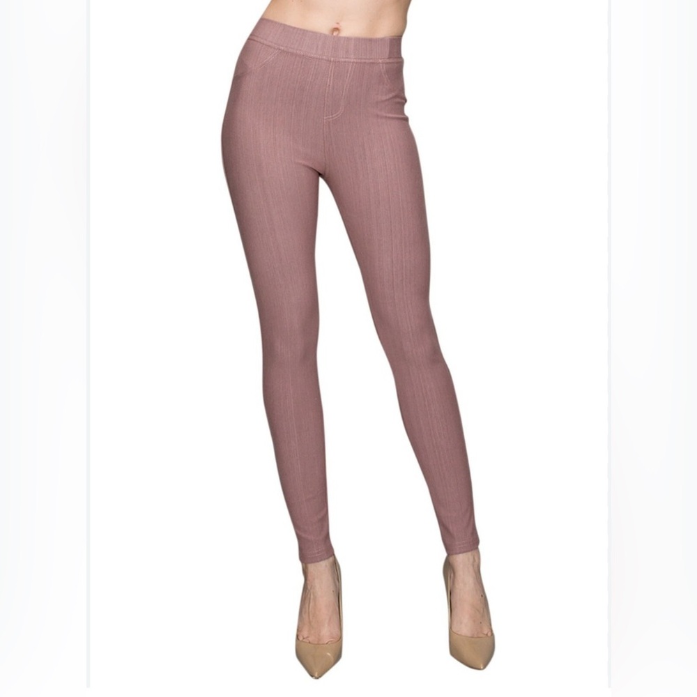 Leggings with pockets